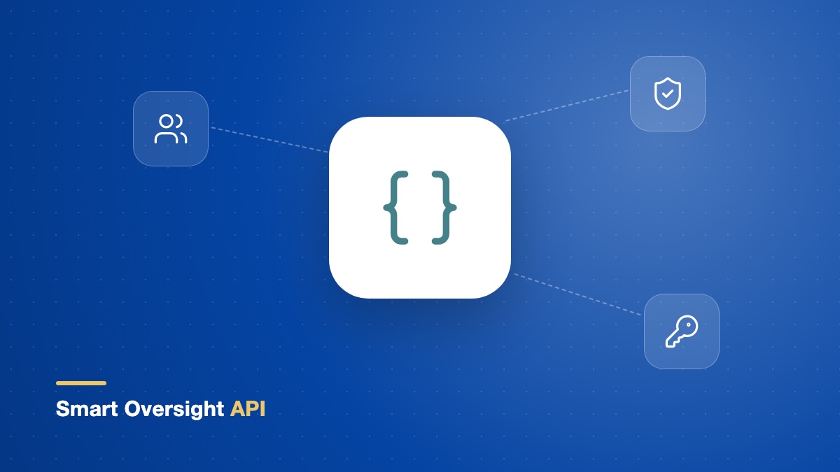 Illustration de l’API Smart Oversight : accolades de code reliées aux icônes clients, screening et clé d’accès