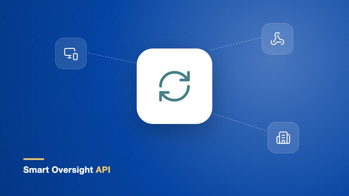 Synchronisation icon linked to app, webhook and CRM icons